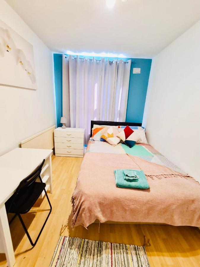 לונדון Stunning 3 Bedroom Flat In Stockwell מראה חיצוני תמונה