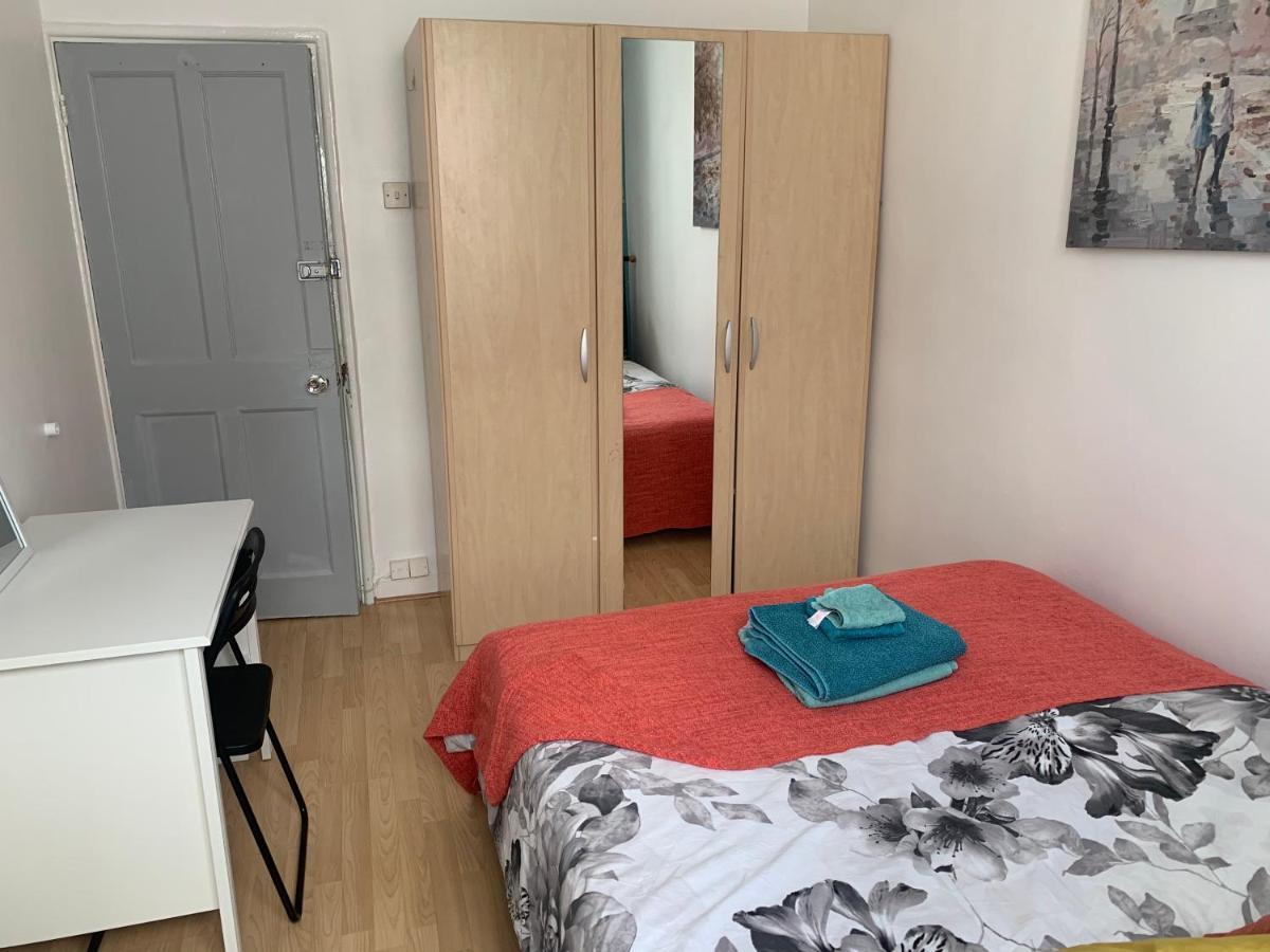 לונדון Stunning 3 Bedroom Flat In Stockwell מראה חיצוני תמונה
