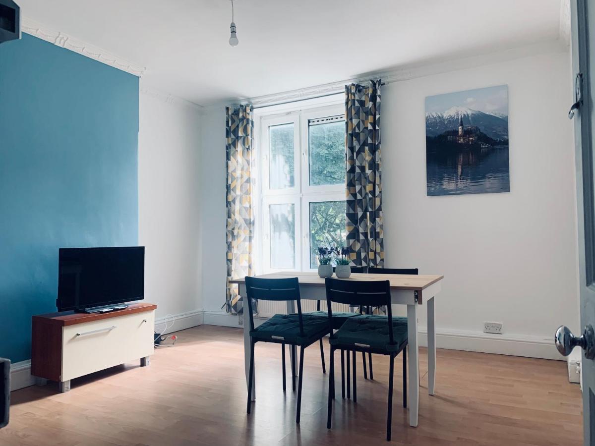 לונדון Stunning 3 Bedroom Flat In Stockwell מראה חיצוני תמונה
